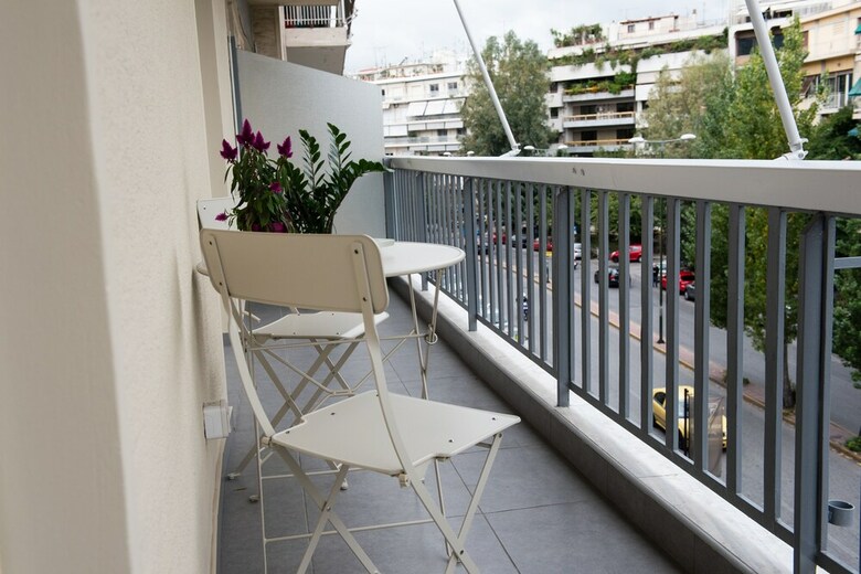 Katia Modern Apartment In Athens