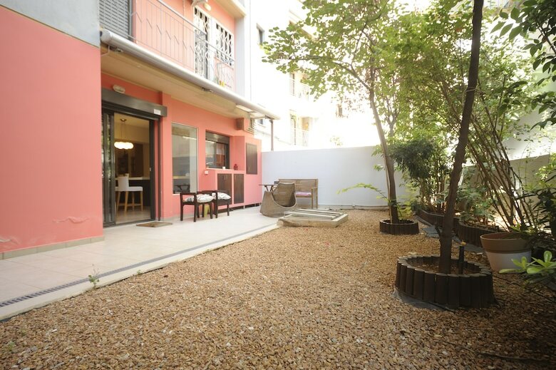 Koukaki Garden Escape Child Friendly Apartment