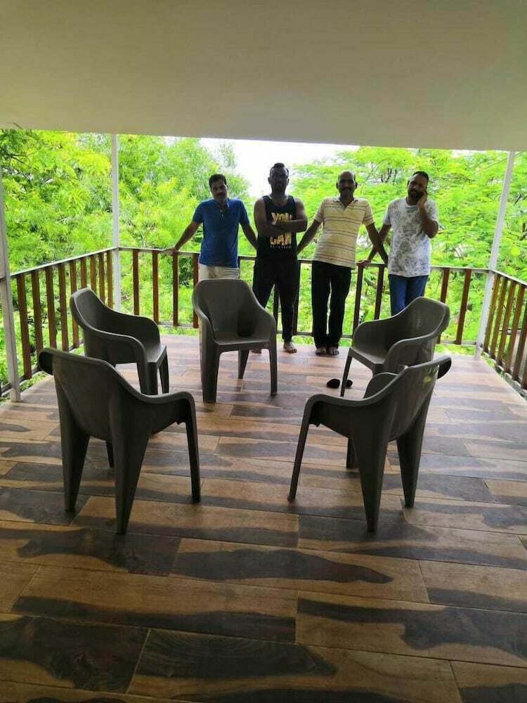 Hotel Ekdant Holiday Home