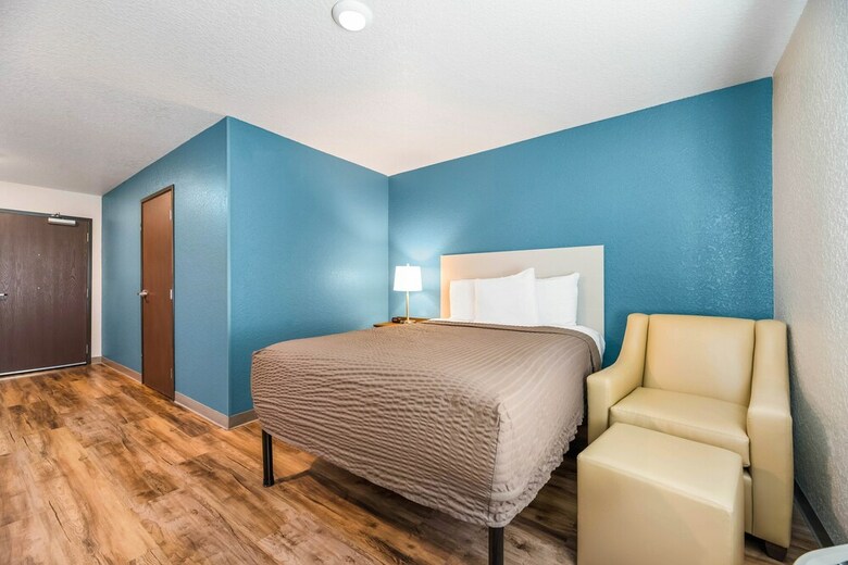 Hotel Woodspring Suites Davenport