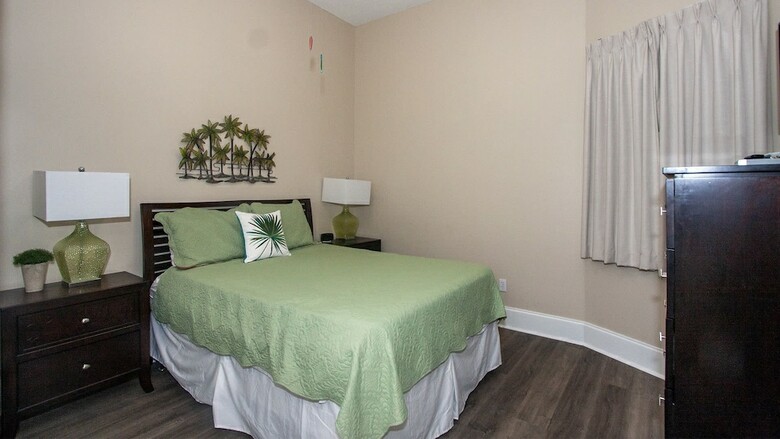 Modern Condo With Bay View - Unit Crb0106