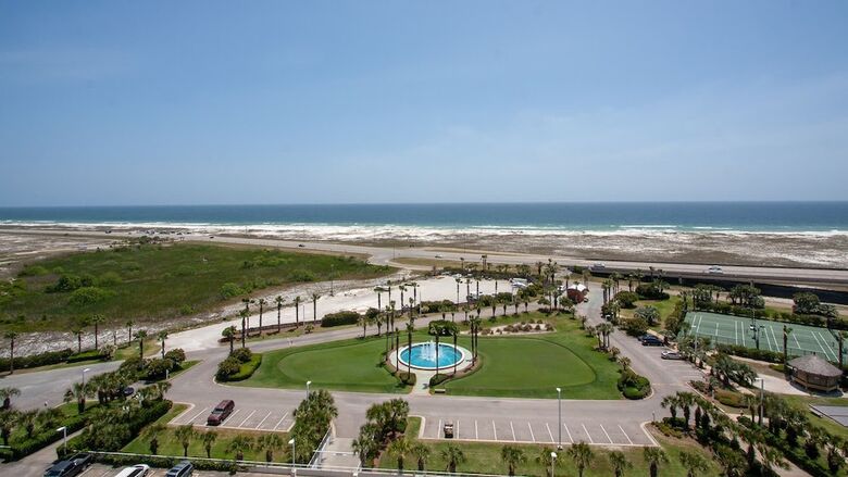 Marvelous Three Bedroom/three Bathroom - Unit Crb1114