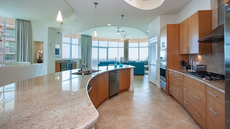 Gulfside Penthouse With Wraparound Balcony - Unit Tpd2401