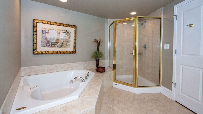 Incredible Four Bedroom/three Bathroom - Unit Crb1015