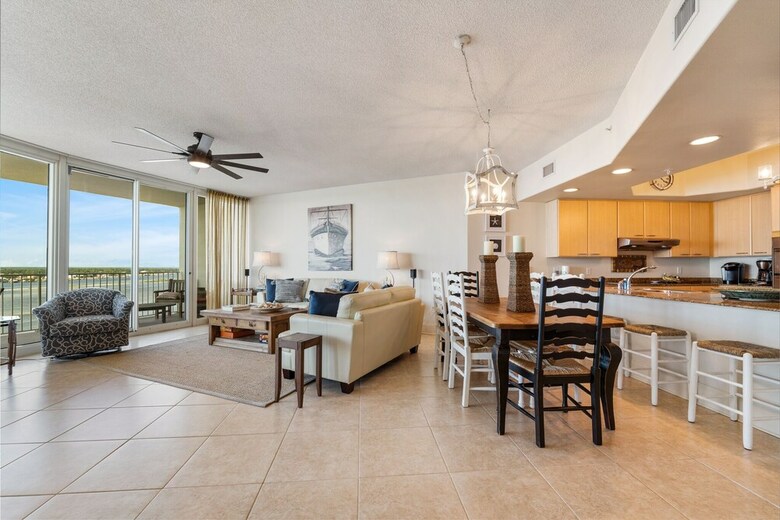Three Bedroom With Bay Views Unit - Crb1105