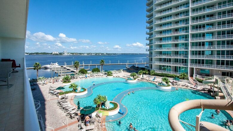 Poolside Condo With Bay Views - Unit Crc0309
