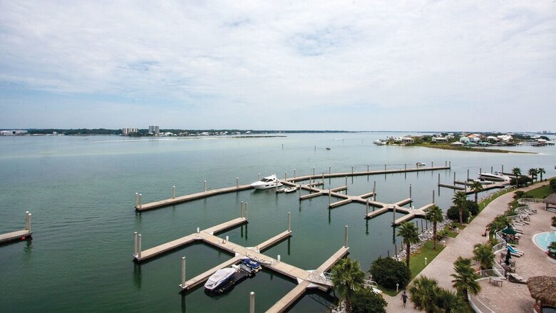 Private Balcony With Sweeping Views - Unit Crc0604