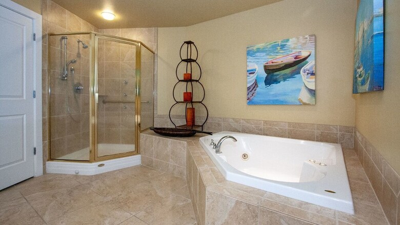 Renovated Condo With Panoramic Views - Unit Crc0902