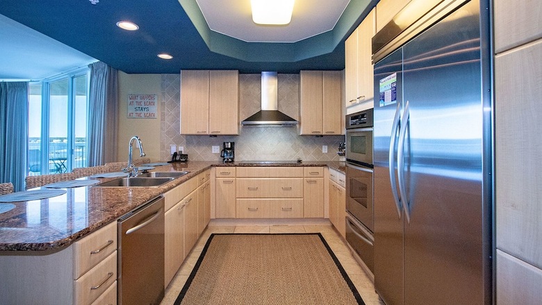 Renovated Condo With Panoramic Views - Unit Crc0902