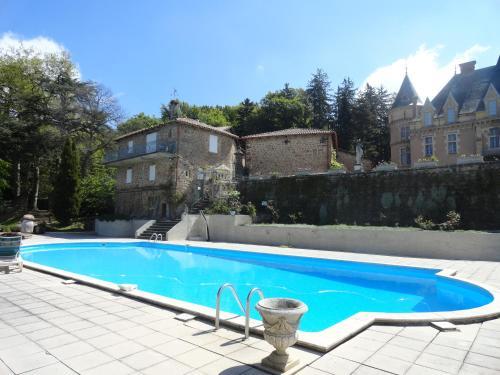 Bed & Breakfast Chateau D'urbilhac
