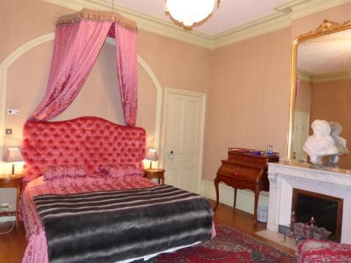 Bed & Breakfast Chateau D'urbilhac