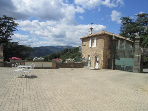 Bed & Breakfast Chateau D'urbilhac