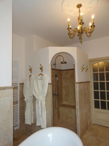 Bed & Breakfast Chateau D'urbilhac