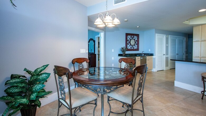 Two Bedroom Condo With Gulf And Bay Views - Unit Crc0816