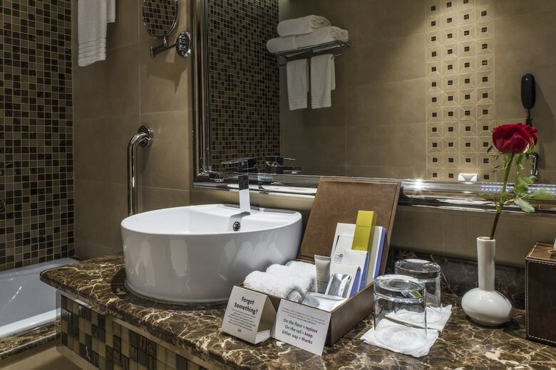Hotel Crowne Plaza Riyadh Al Waha
