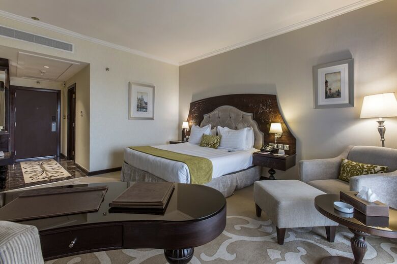 Hotel Crowne Plaza Riyadh Al Waha