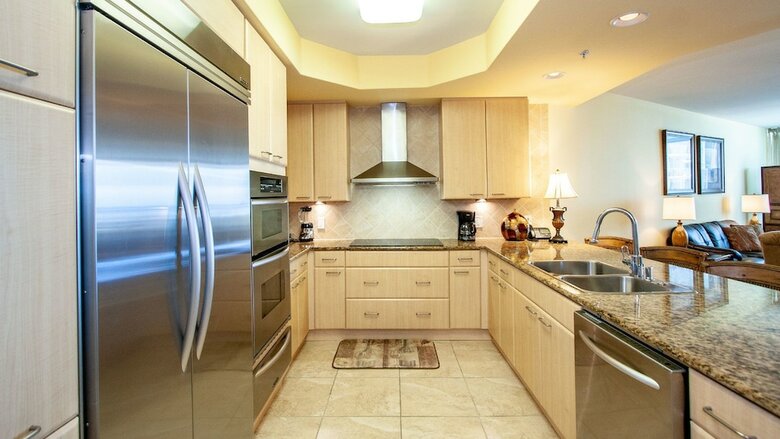 Two Bedroom Condo With Pool View - Unit Crc0608