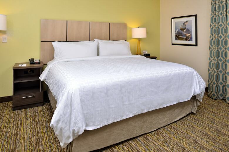 Hotel Candlewood Suites Lodi