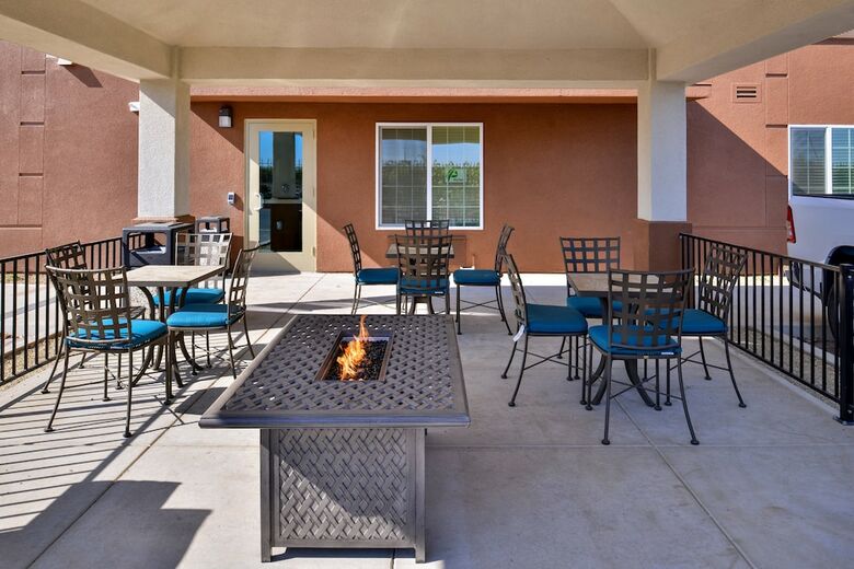 Hotel Candlewood Suites Lodi
