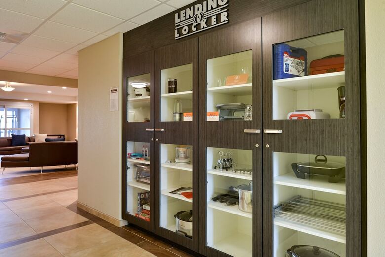 Hotel Candlewood Suites Lodi