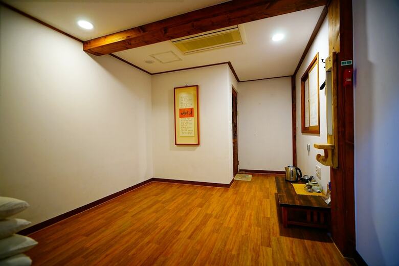 Hotel Norijam Hanok Traditional House Three