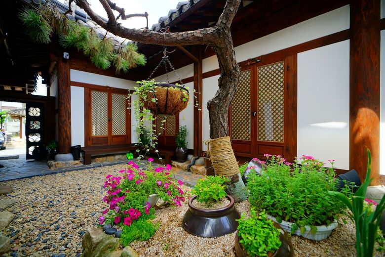 Hotel Norijam Hanok Traditional House Three