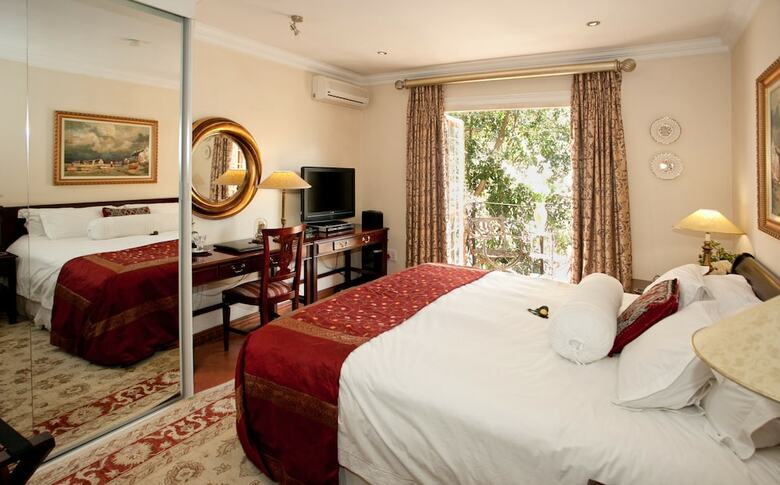 The Oasis Boutique Hotel