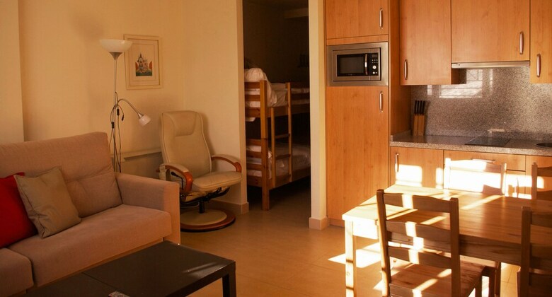 Apartamentos Habitat Zona Media