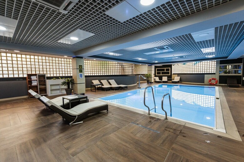 Hotel Holiday