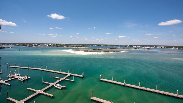 Bay Views From A Private Balcony - Unit Crb1106