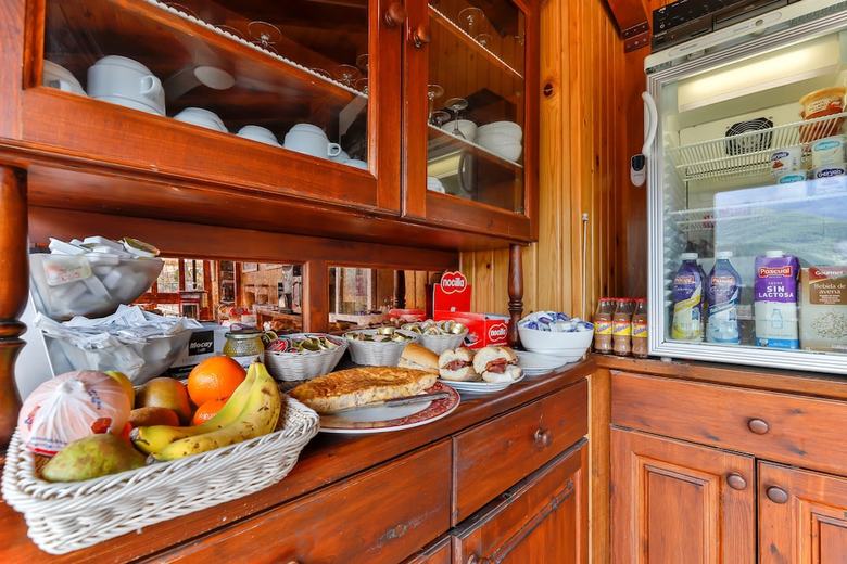 Oyo Hostal Bellosta, Rio Ara