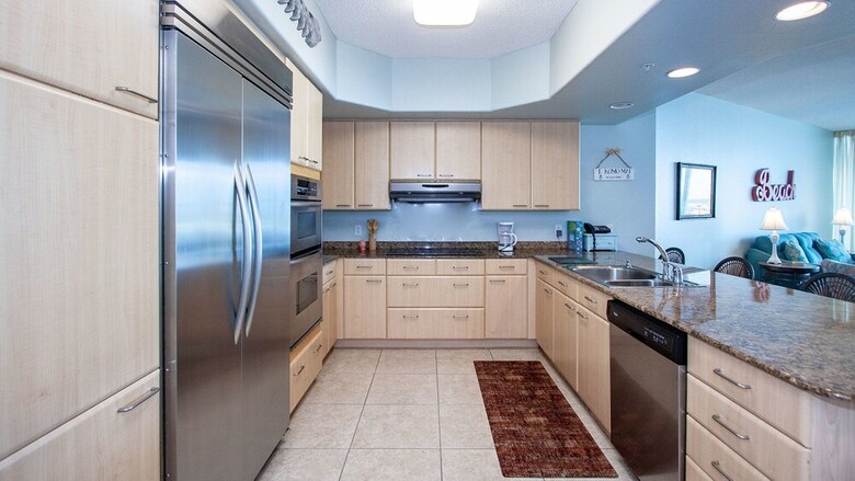 Condo Overlooking The Bay - Unit Crb0503