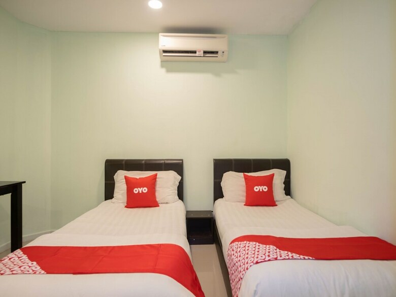 Oyo 44103 8 Hotel