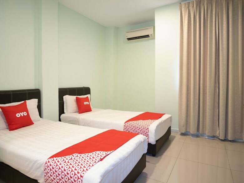 Oyo 44103 8 Hotel
