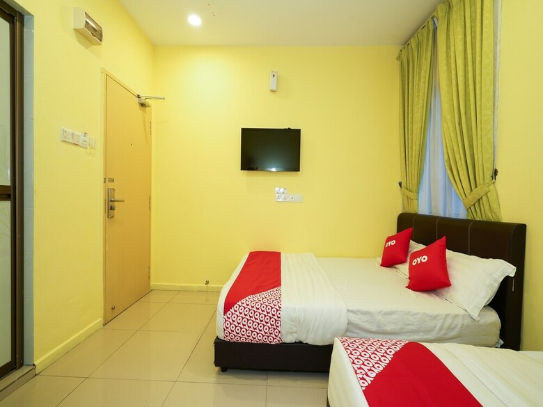 Oyo 44103 8 Hotel