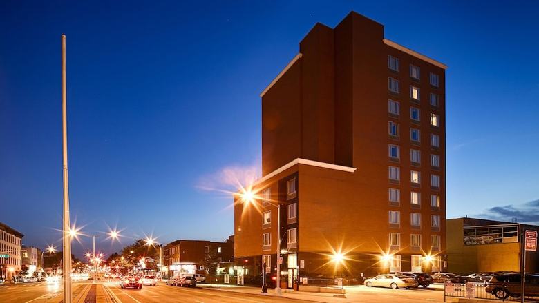 Brooklyn Way Hotel, Bw Signature Collection