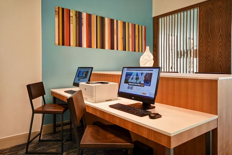 Hotel Holiday Inn Express And Suites Galveston Beach