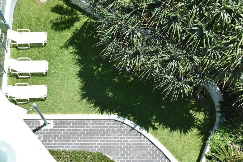 Emerald Sands Apartments