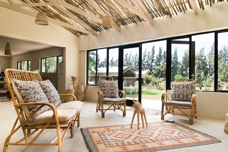 Hotel Addo African Home