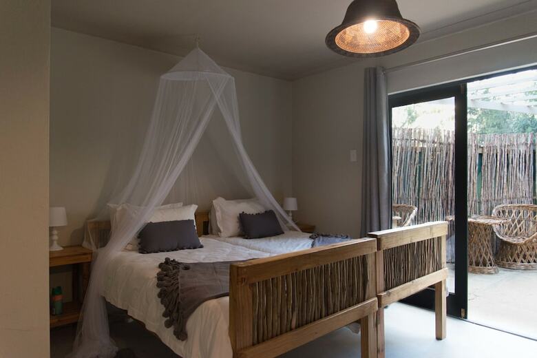 Hotel Addo African Home
