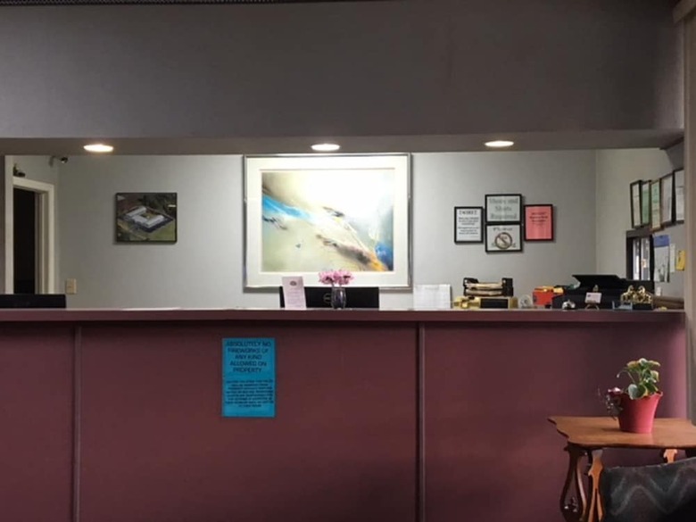 Hotel Budget Inn And Suites