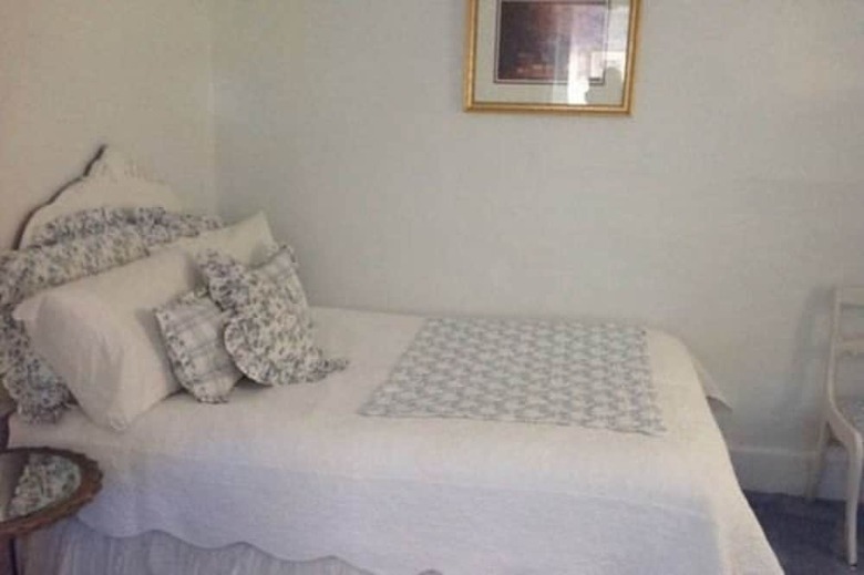 Bed & Breakfast Walden Inn And Suites