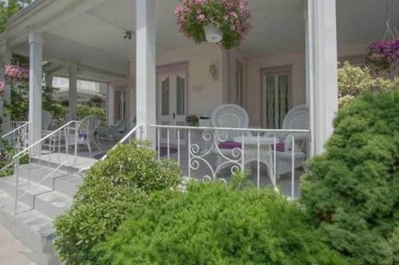 Bed & Breakfast Walden Inn And Suites