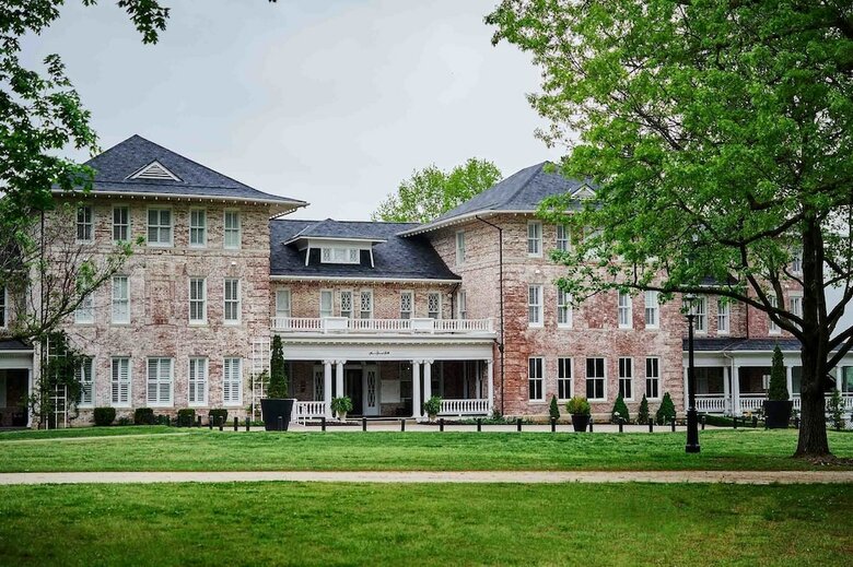 Posada Inn At Carnall Hall