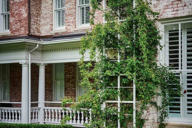 Posada Inn At Carnall Hall