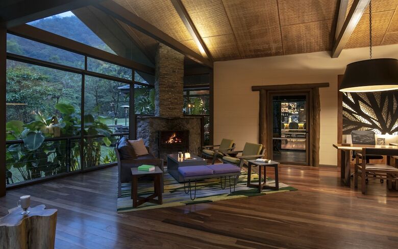 Hotel El Silencio Lodge And Spa