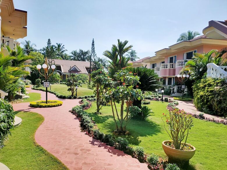 Hotel Indy Coconut Grove Beach Resort - A Beach Property