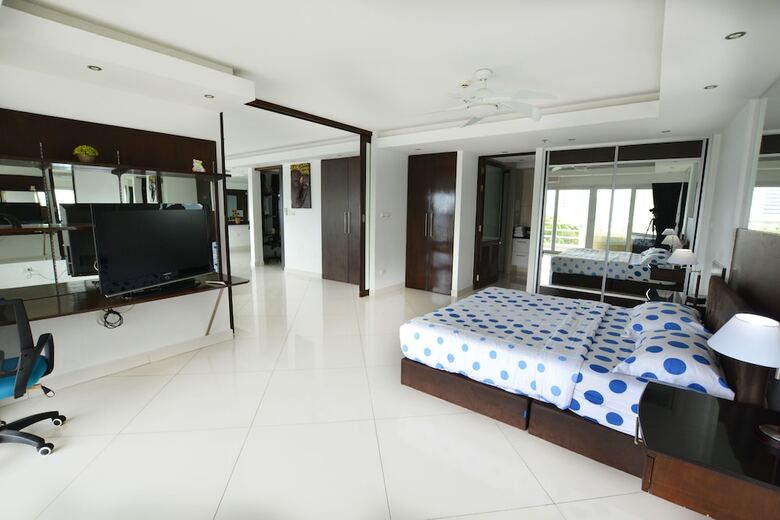 The Best Of View Talay 6