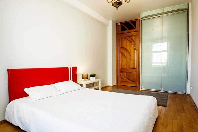Aparthotel Irent.by Pobedy Square