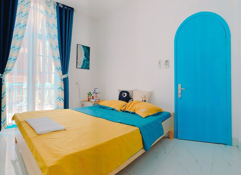 Hostal Homestay Shine House